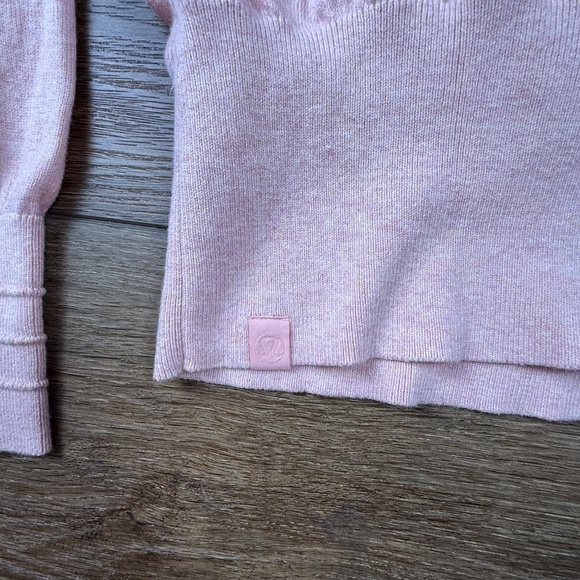 Lululemon Crossover Ribbed Waist Sweater, Heather Dew Pink Sz 6 Fall, Cashmere - Picture 12 of 13